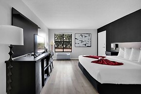 Ramada by Wyndham Jacksonville I-95 by Butler Blvd