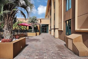 Ramada by Wyndham Jacksonville I-95 by Butler Blvd