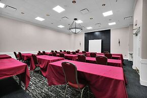 Ramada by Wyndham Jacksonville I-95 by Butler Blvd