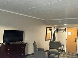 Finger Lakes Inn & Suites