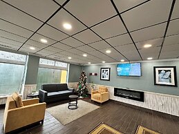 Finger Lakes Inn & Suites