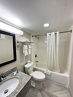 Finger Lakes Inn & Suites