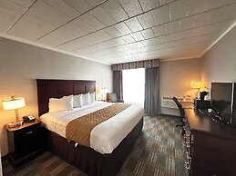 Finger Lakes Inn & Suites