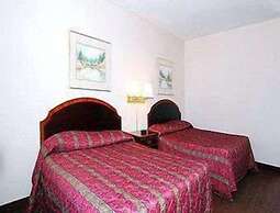 Travelodge by Wyndham Oakley