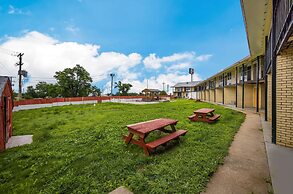 Travelodge by Wyndham Oakley