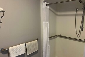 Days Inn by Wyndham Pittsburg KS
