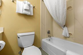 Days Inn by Wyndham Pittsburg KS