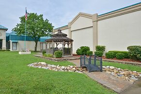 Days Inn by Wyndham Pittsburg KS