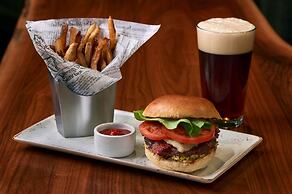 Toronto Airport Marriott Hotel