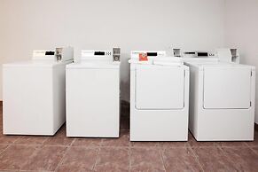 Days Inn by Wyndham Clinton