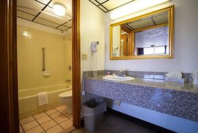 Days Inn by Wyndham Clinton