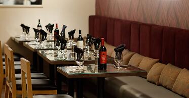 Holiday Inn Charlotte Airport by IHG