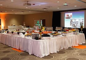 Holiday Inn Charlotte Airport by IHG