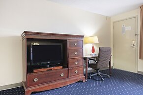 OYO Hotel Tulsa International Airport