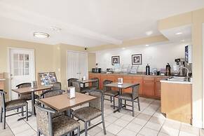 OYO Hotel Tulsa International Airport