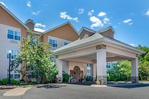 Comfort Suites Marquette