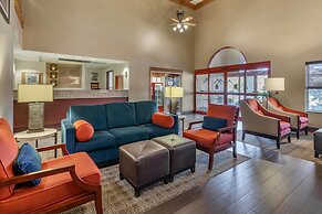 Comfort Suites Marquette
