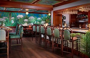 Ocean Key Resort - A Noble House Resort