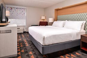 Holiday Inn Hotel & Suites Rochester - Marketplace, an IHG Hotel