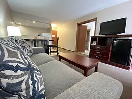 Clarion Inn & Suites Airport