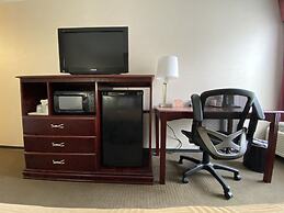 Clarion Inn & Suites Airport