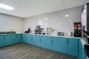 Clarion Inn & Suites Airport