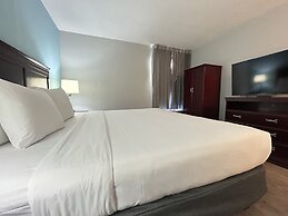 Clarion Inn & Suites Airport