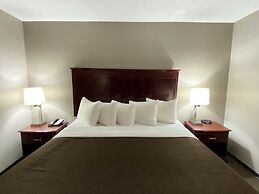 Clarion Inn & Suites Airport