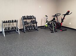 Clarion Inn & Suites Airport