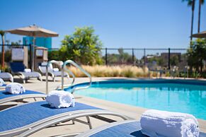Holiday Inn Express And Suites Santa Ana - Orange County by IHG