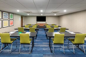 Holiday Inn Express And Suites Santa Ana - Orange County by IHG