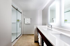 Holiday Inn Express And Suites Santa Ana - Orange County by IHG