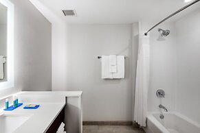 Holiday Inn Express And Suites Santa Ana - Orange County by IHG