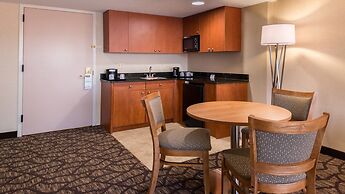 Holiday Inn Hotel & Suites Warren by IHG