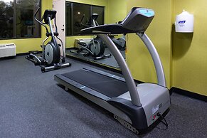 Holiday Inn Hotel & Suites Warren by IHG