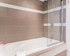 Econo Lodge Downtown Ottawa