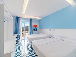 Cristina Hotel