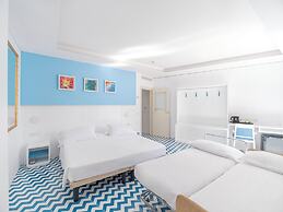 Cristina Hotel
