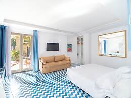 Cristina Hotel