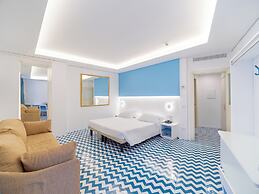 Cristina Hotel