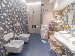 Cristina Hotel