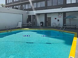 Quality Inn & Suites Cincinnati Downtown