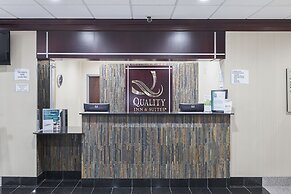 Quality Inn & Suites Cincinnati Downtown