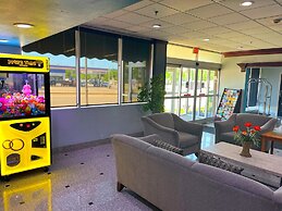 Quality Inn & Suites Cincinnati Downtown