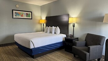 Baymont by Wyndham Louisville Airport South