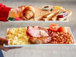 ibis London Heathrow Airport