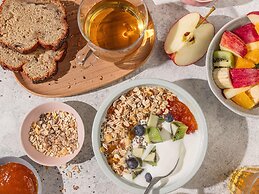 ibis London Heathrow Airport