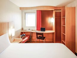 ibis London Heathrow Airport