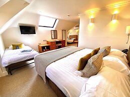 Stirrups Hotel
