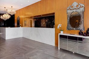 Sandman Signature Edmonton Downtown Hotel